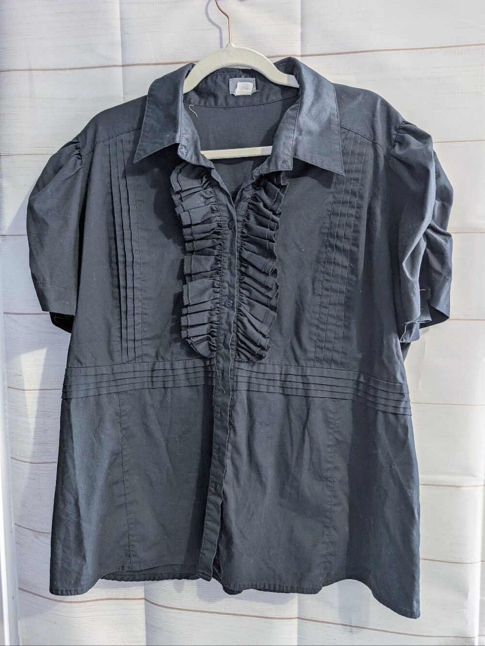 Dots Black Short Puff Sleeve Ruffle Front Button Down Blouse Size 2X